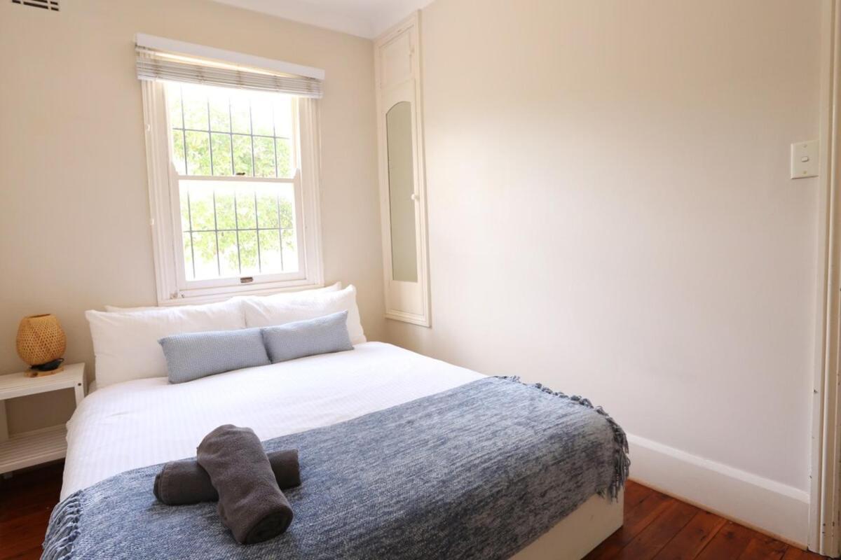2 Bedroom House Pyrmont E-bikes Included Sydney