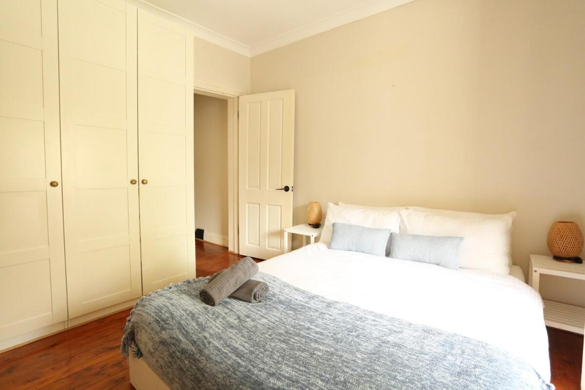 2 Bedroom House Pyrmont E-bikes Included * Sydney